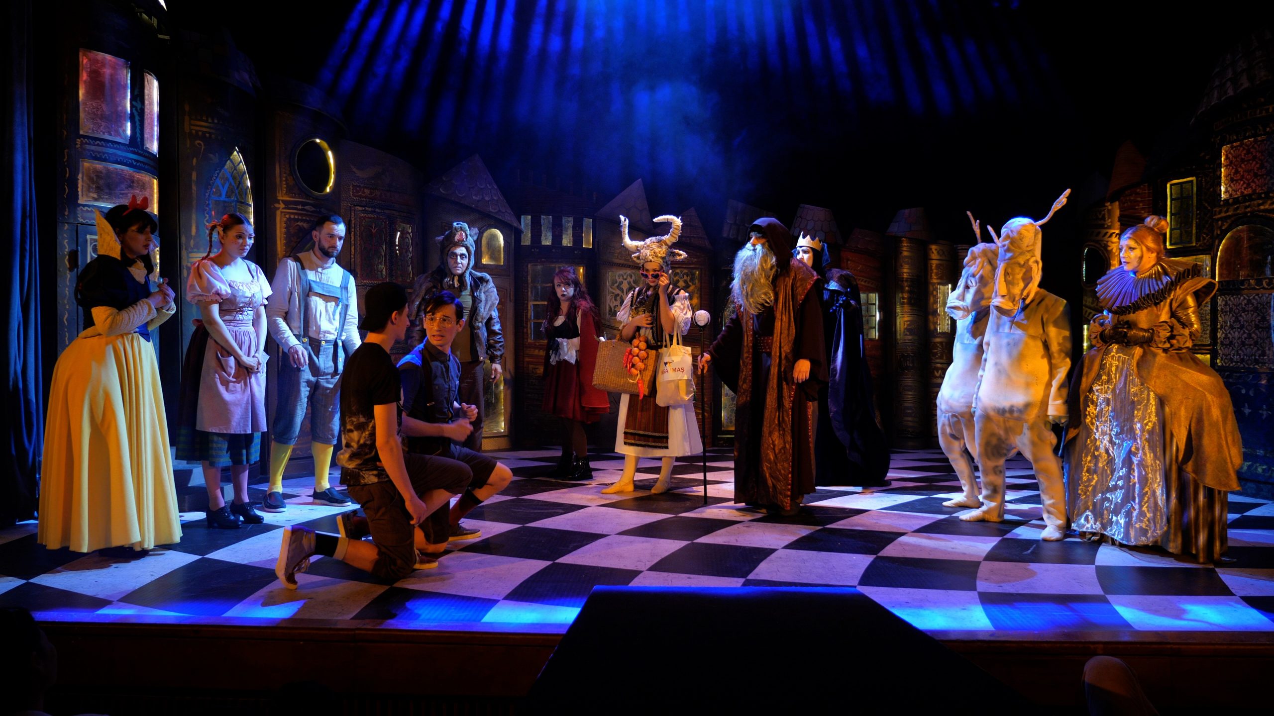 „Ulciorul sfărâmat” se joacă în premieră la Teatrul Stela Popescu din Capitală, într-un spectacol captivant regizat de Gelu Colceag, programat pentru 18 și 19 februarie, de la ora 19:00