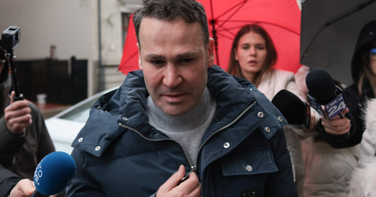 Robert Negoiță revine la conducerea Primăriei Sectorului 3 după anularea controlului judiciar Robert Negoiță și-a reluat astăzi funcția de primar al Sectorului 3, după ce magistrații Tribunalului București au decis să revocăm măsura controlului judiciar impusă de procurori, în urma unei contestații depuse de edil