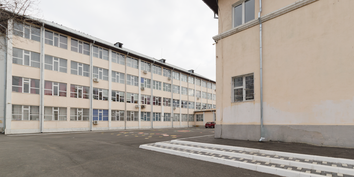 Scoli-Gimnaziale-„Mircea-Santimbreanu.png - Presa360