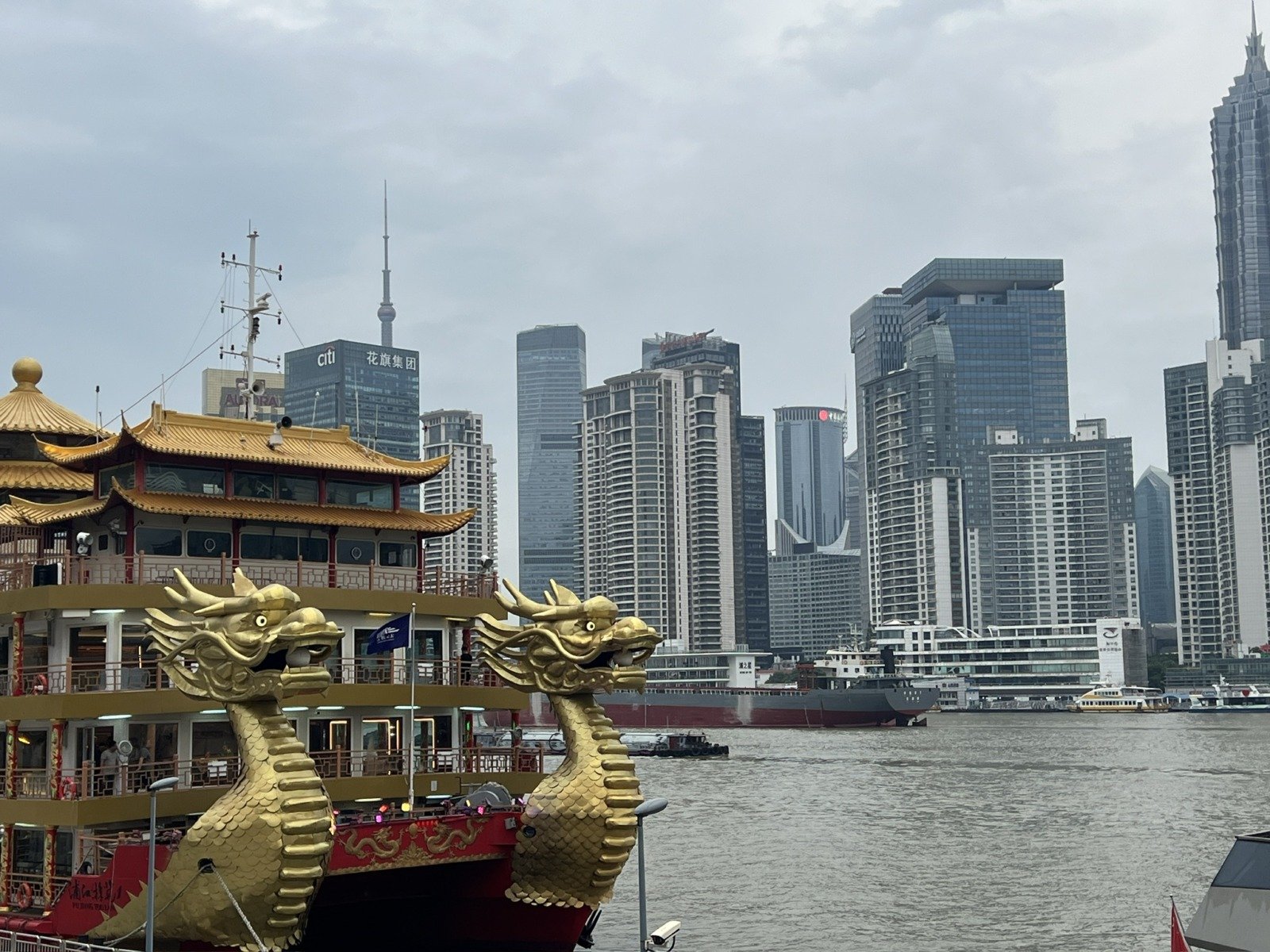 China elimină vizele pentru cetățenii canadieni și britanici în efort de a întări relațiile diplomatice și economice De la începutul săptămânii viitoare, Canada și Regatul Unit vor fi primele țări occidentale ale căror cetățeni vor putea vizita China fără a fi nevoie de viză