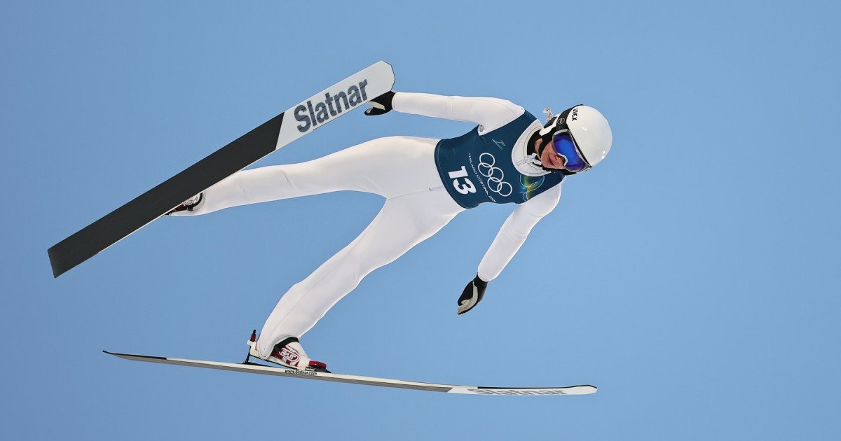 Daniela Toth impresionează la Jocurile Olimpice de Iarnă 2026 Daniela Toth a reușit să încheie sâmbătă competiția feminină de sărituri cu schiurile pe trambulina normală de la Jocurile Olimpice de Iarnă Milano Cortina 2026, clasându-se în top 30 al celor mai bune săritoare din lume