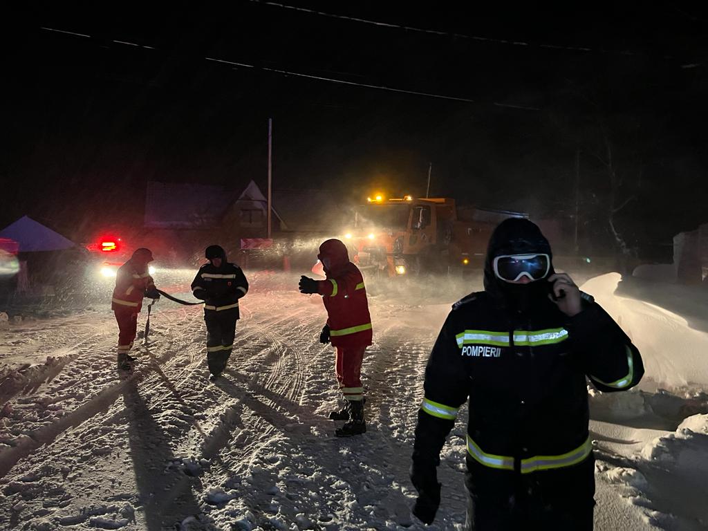 Trafic Închis pe DN 23B în Județul Vrancea din Cauza Zăpezii Traficul rutier este complet oprit pe DN 23B Măicănești – Ciorăști/VN, în urma condițiilor meteo nefavorabile ce au afectat zona