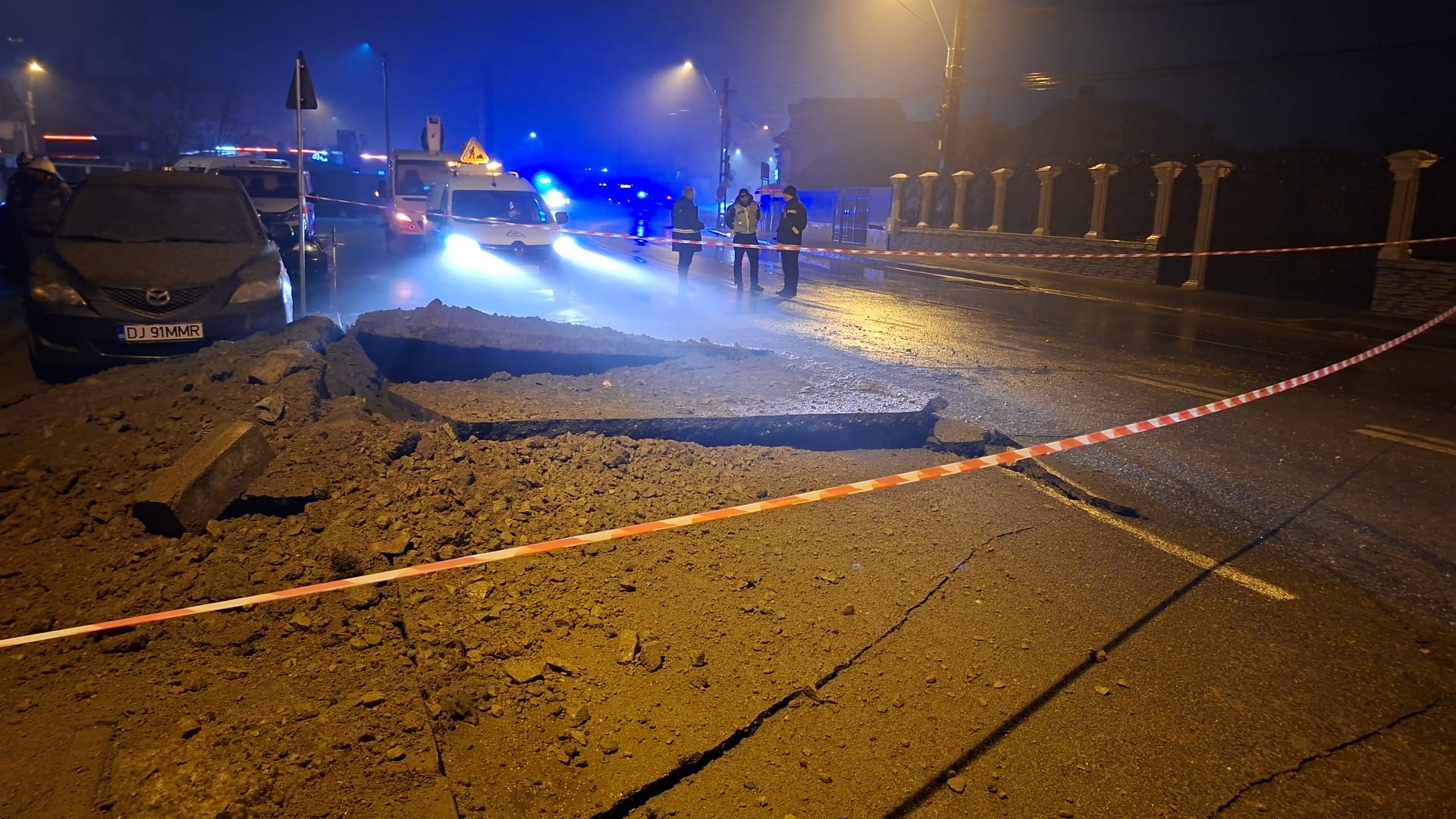 O avarie la o conductă de gaz din Craiova a determinat evacuarea a șase locuințe și a unui număr semnificativ de 30 de locuitori, într-un eveniment care a mobilizat autoritățile și serviciile de intervenție