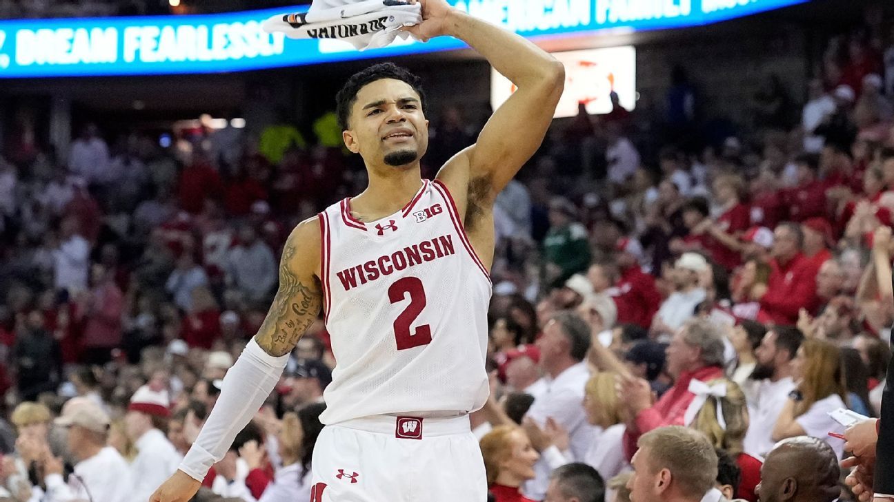 Wisconsin înfruntă Michigan State și dă lovitura în top 10!