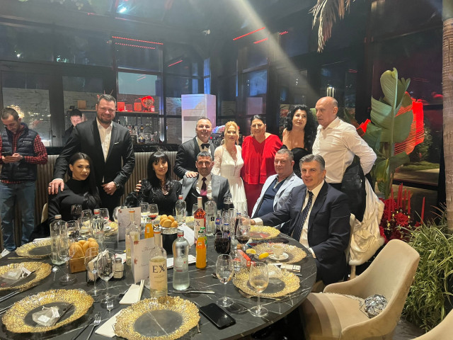 YTFmMjJjZjdkNmE3NmNlMzkxMjlhYmU5OTc.thumb_.jpg - Presa360