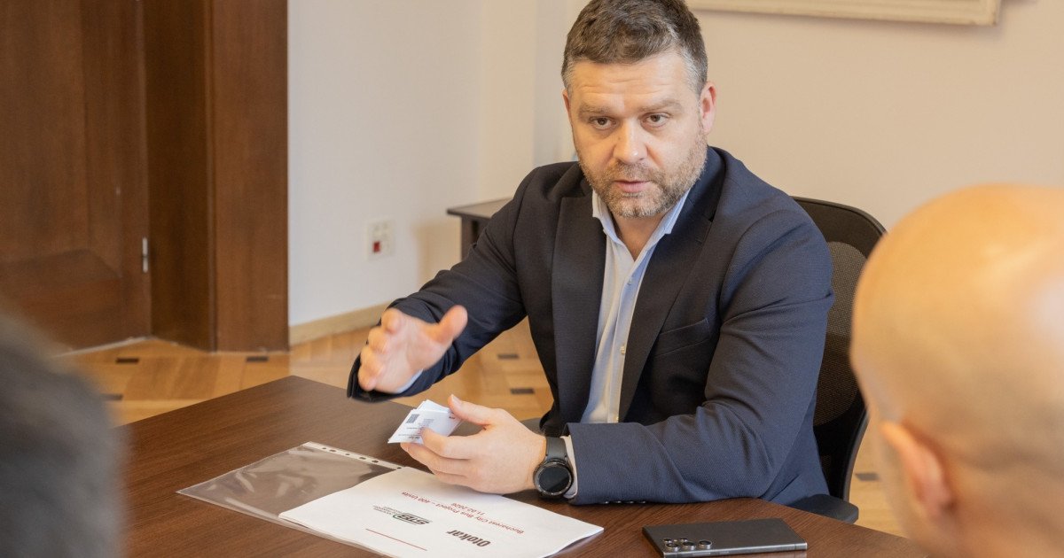„Ciucu promite: 95% din autobuzele Otokar revin pe traseu în două luni”