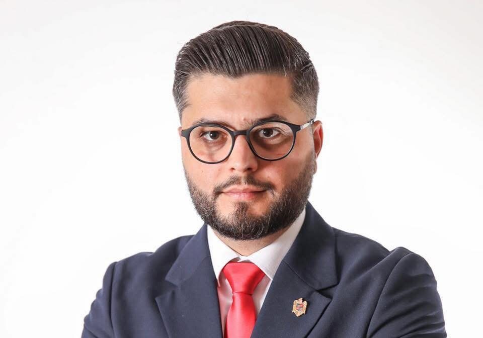 Viceprimarul nou al Sectorului 3 despre eșecul la Bac: „Un episod din adolescență”