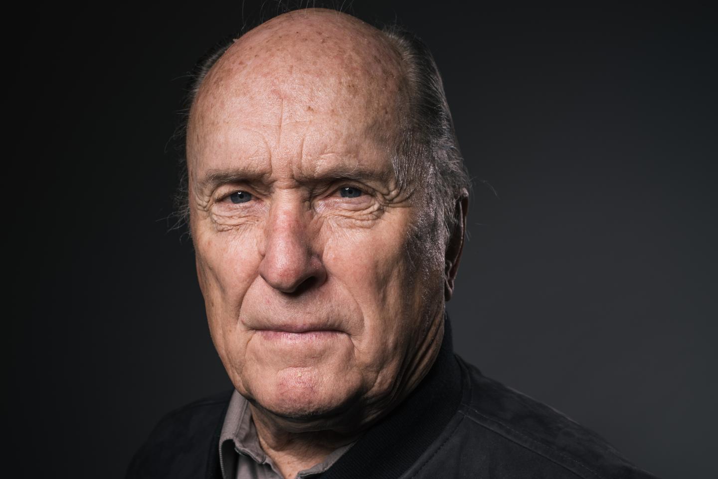 Robert Duvall, o legendă a cinematografiei, a decedat la 95 de ani Actrița Luciana Duvall a confirmat moartea actorului american Robert Duvall, descriindu-l ca fiind un soț iubitor și un prieten de neprețuit