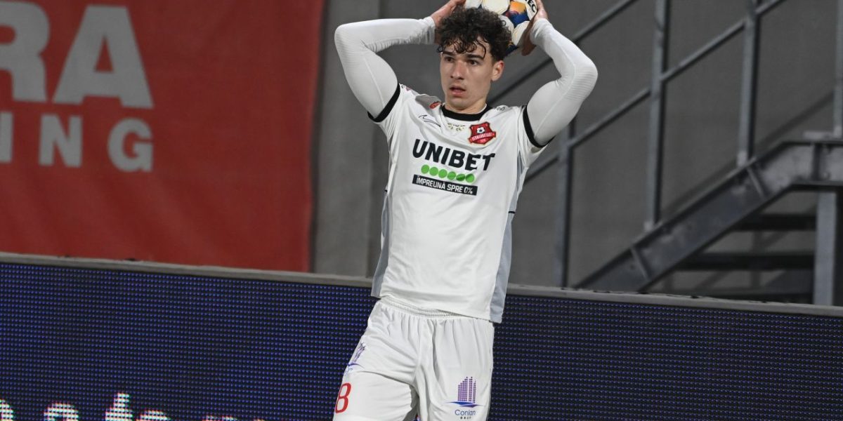 afc-hermannstadt-sibiu-fc-rapid-bucuresti-superliga-superbet-03022026.jpg - Presa360