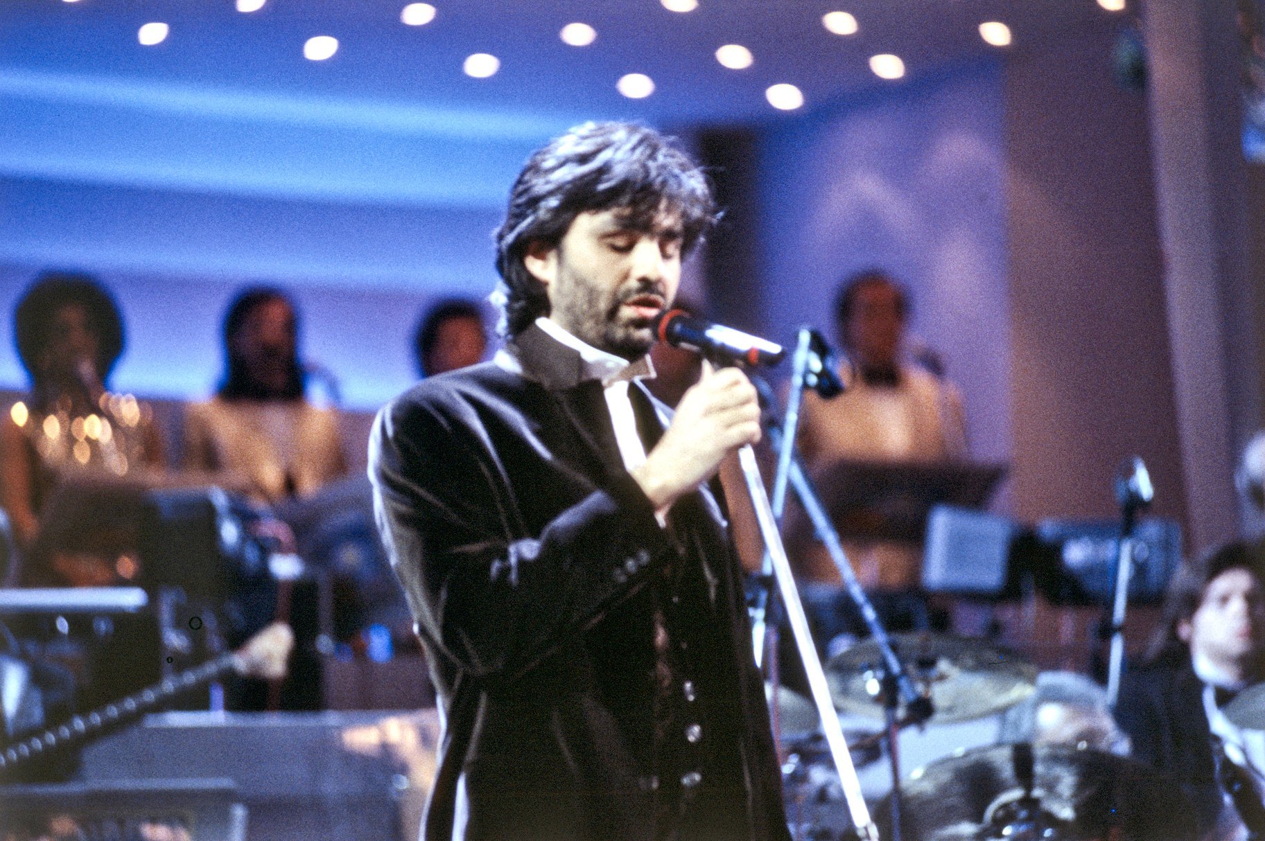 Andrea Bocelli va concerta la Ceremonia de Deschidere a Jocurilor Olimpice de Iarnă din 2026 Celebrul tenor italian Andrea Bocelli va fi vedeta Ceremoniei de Deschidere a Jocurilor Olimpice de Iarnă din 2026, care va avea loc pe 6 februarie la stadionul San Siro din Milano