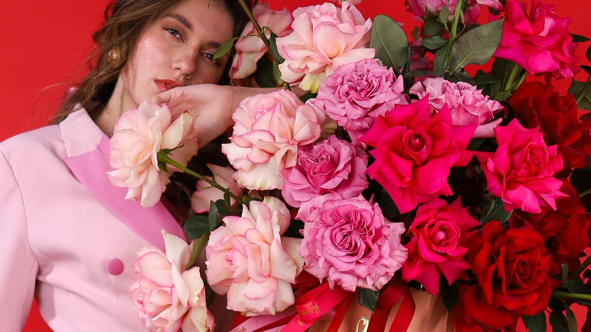 Jucătorii din Superligă își aleg florile de Valentine’s Day: tendințe 2026