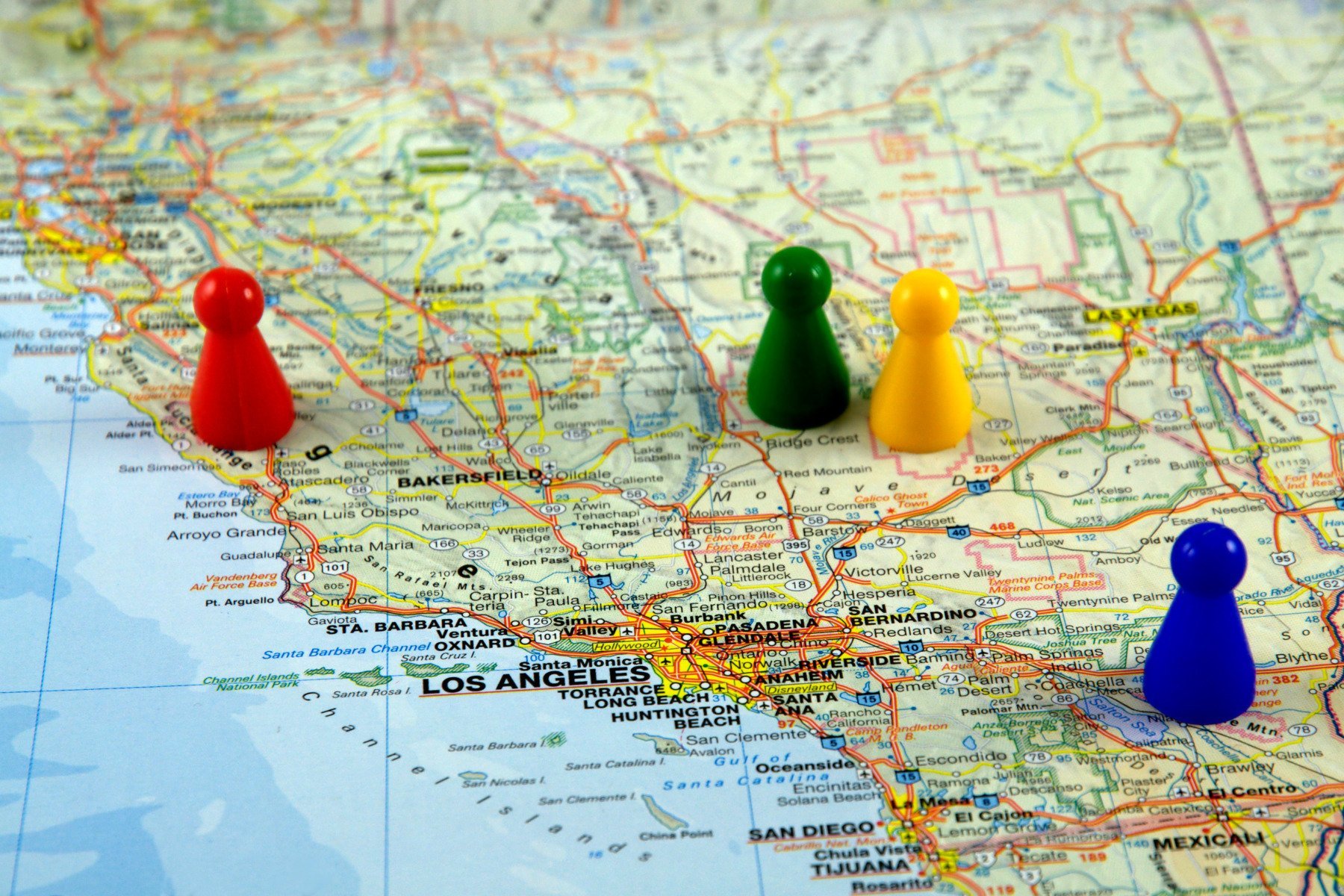 Curtea Supremă a Statelor Unite a autorizat miercuri utilizarea noii hărți electorale din California, o decizie ce poate avea implicații majore pentru cursa politică din Statele Unite în perspectiva alegerilor de la jumătatea mandatului planificate pentru 2026
