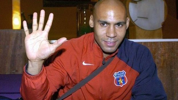 duckadam-19.jpg - Presa360