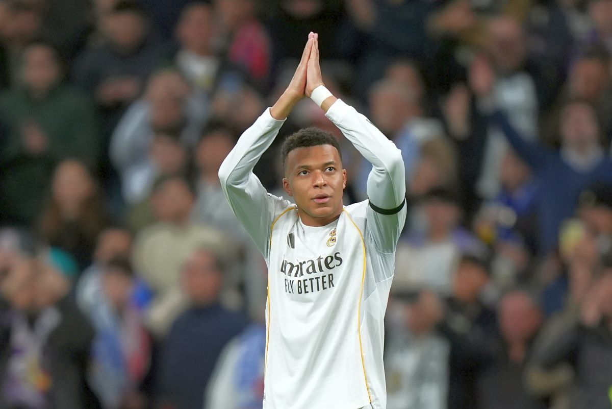 Kylian Mbappé, atacantul vedetă al echipei Real Madrid, este incert pentru meciul de miercuri, 25 februarie, din play-off-ul Ligii Campionilor, împotriva echipei Benfica