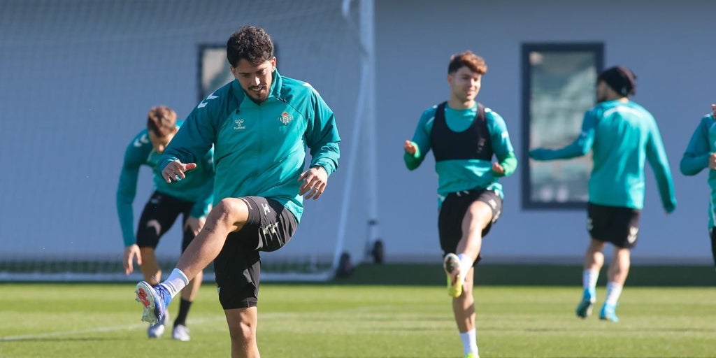 fornals-betis-entrenamiento-victor-U51503138585JGz-1024x512@diario_abc.jpg - Presa360