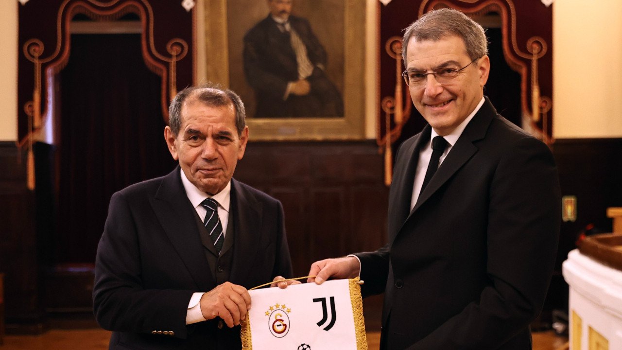 Galatasaray și Juventus: O întâlnire pe teren și în spiritul prieteniei Galatasaray pregătește cu entuziasm întâlnirea din play-off-ul Ligii Campionilor UEFA, unde va primi vizita celor de la Juventus pe teren propriu