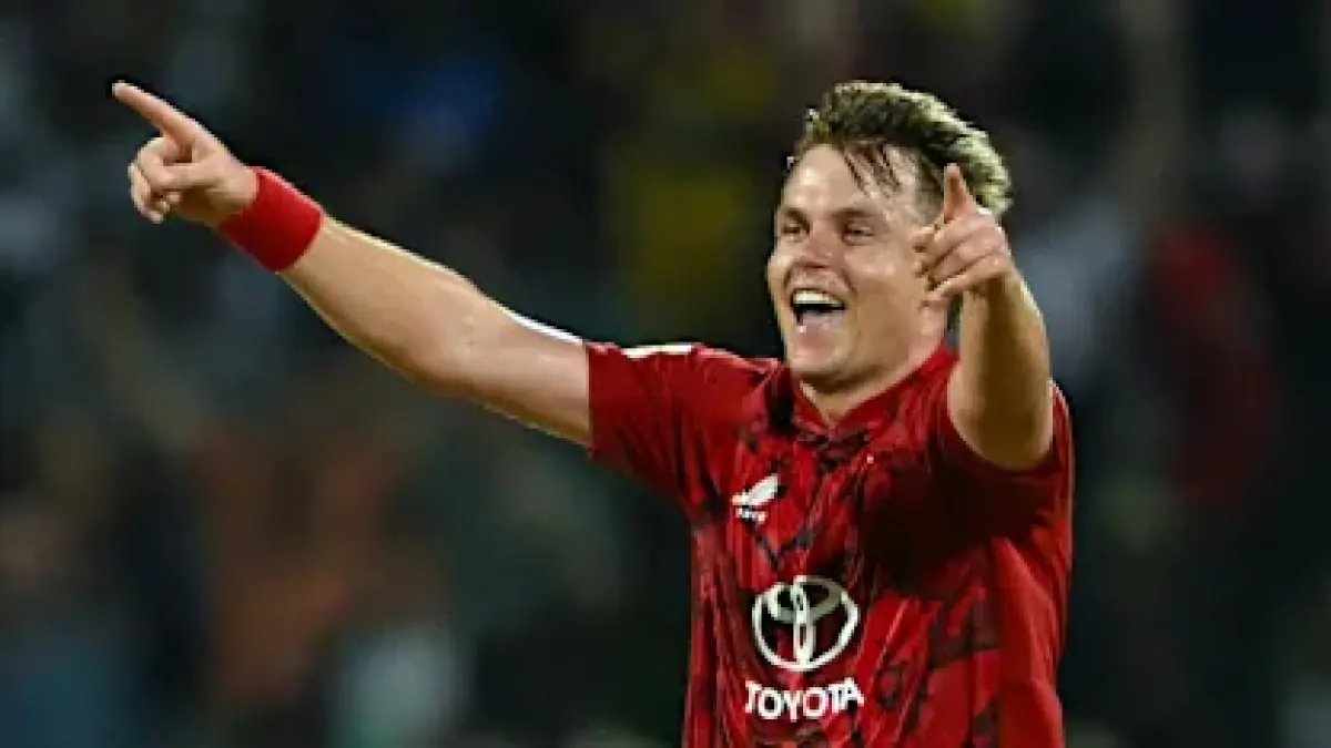 Sam Curran a demonstrat din nou că este un jucător esențial pentru echipa Angliei, reușind o performanță remarcabilă în primul meci din seria T20 împotriva Sri Lankai, meci ce s-a desfășurat pe un teren favorit englezilor