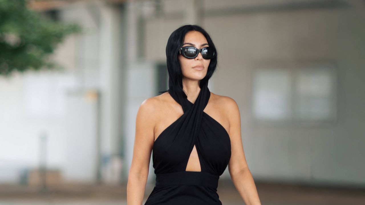 Kim Kardashian și Lewis Hamilton surprinși împreună la Super Bowl 2026