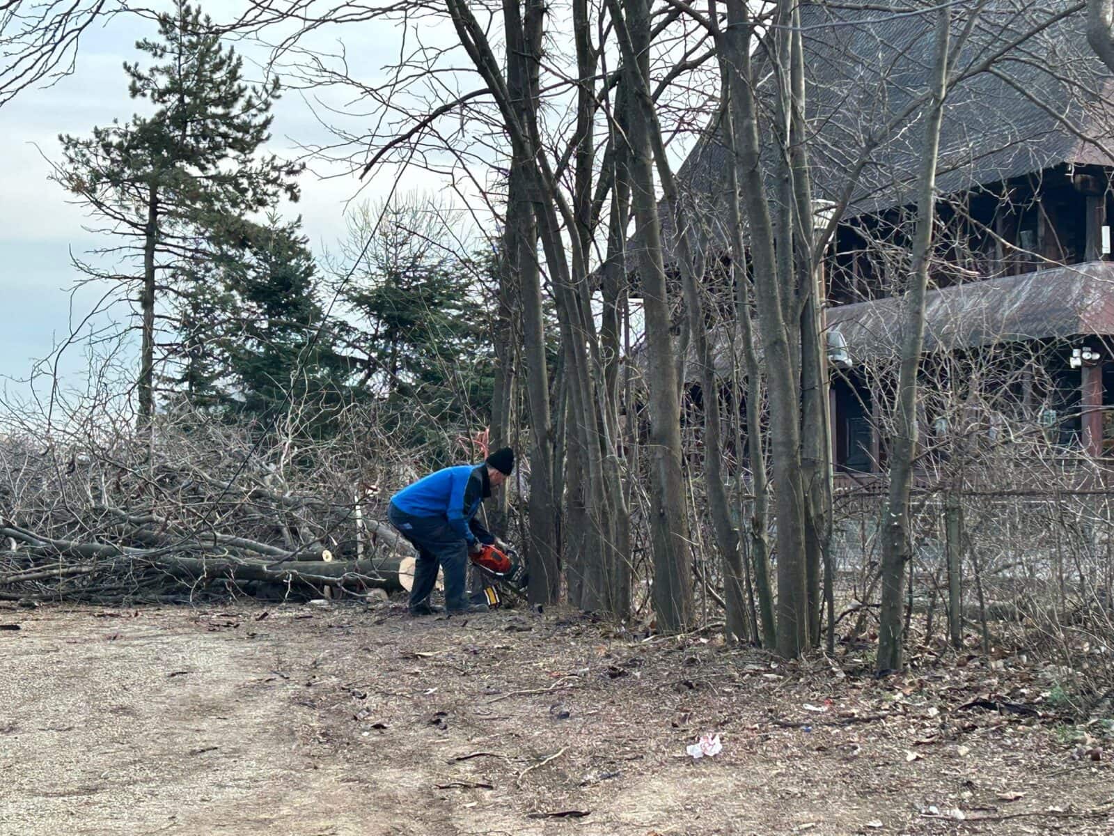 Tensiuni în justiție pentru dosarul retrocedării Parcului IOR: avocații lui Petre Băjenaru cer înlăturarea unui judecător Un nou episod tensionat se joacă în dosarul care vizează invalidarea retrocedării celor 12 hectare din Parcul IOR, una dintre cele mai controversate decizii din istoria recentă a administrației din București