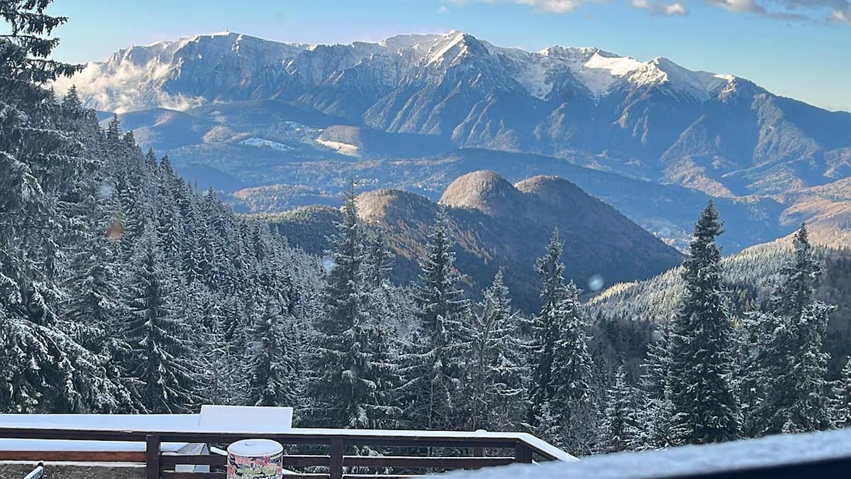 Primarul Brașovului, George Scripcaru, anunță planuri ambițioase pentru gazduirea Festivalului Olimpic al Tineretului European în 2027, estimând că bugetul necesar pentru organizare s-ar putea apropia de 20 de milioane de euro