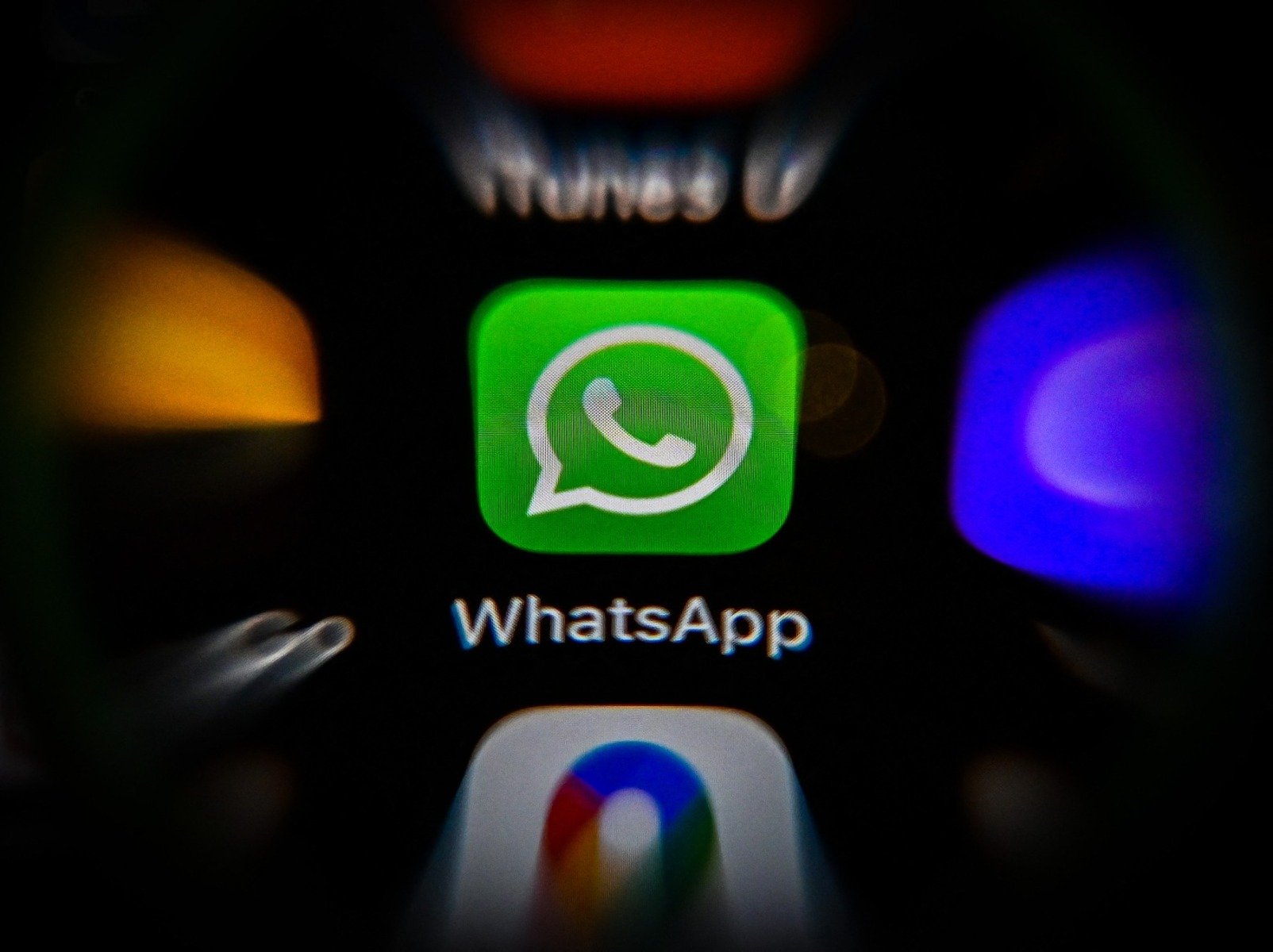 Rusia vrea să blocheze complet WhatsApp, susține compania