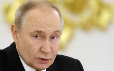 Invazia Ucrainei, o „pată neagră” în istoria omenirii Invazia Ucrainei de către Rusia a marcat nu doar un conflict militar, ci și o profundă rană în umanitate, lăsând în urmă un șir de suferințe și pierderi de vieți omenești