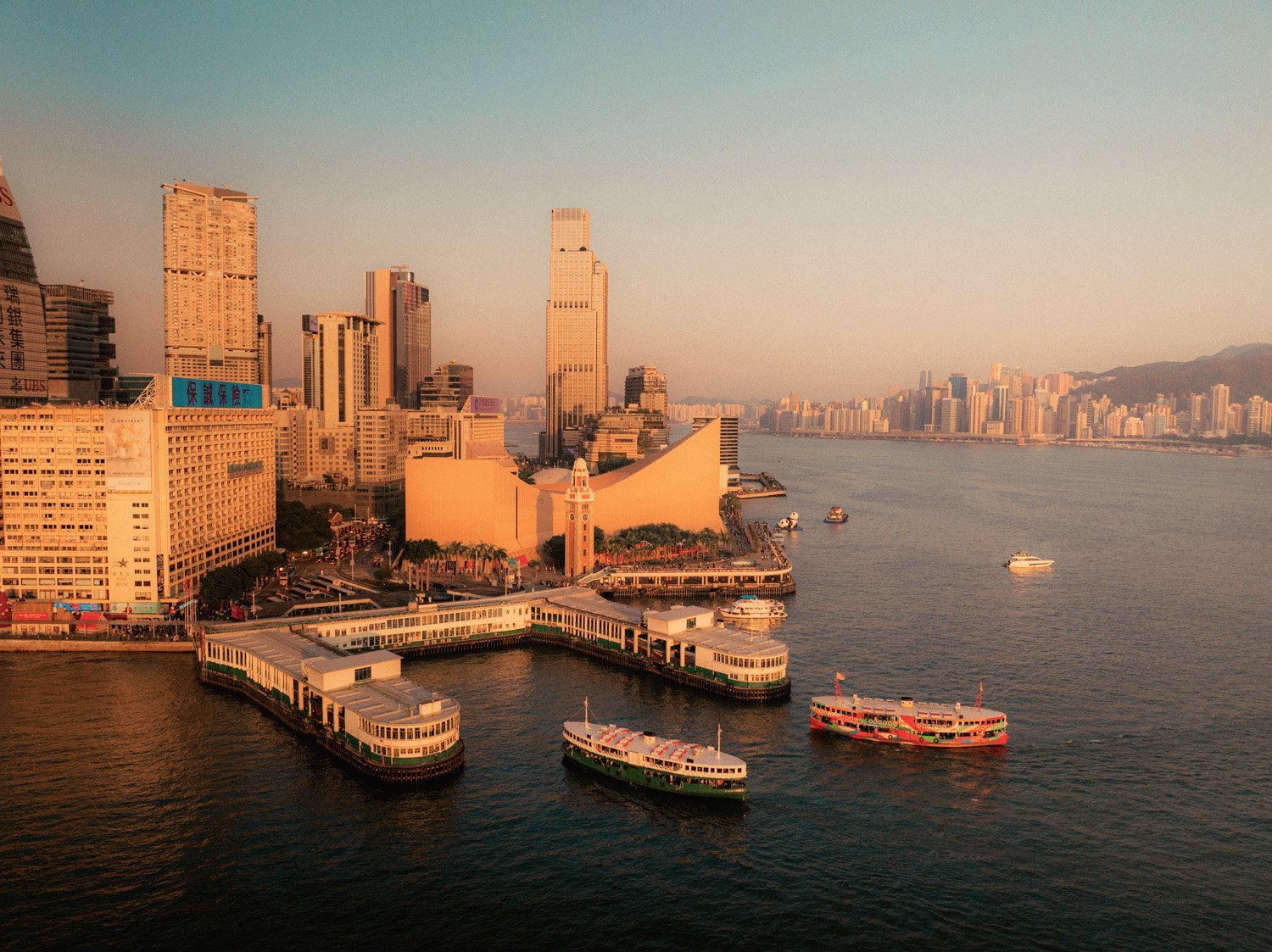 China își reafirmă angajamentul față de securitatea națională în Hong Kong, într-un moment în care scena internațională se află sub presiune crescută, iar zona Asia-Pacific devine un epicentru al tensiunilor geopolitice