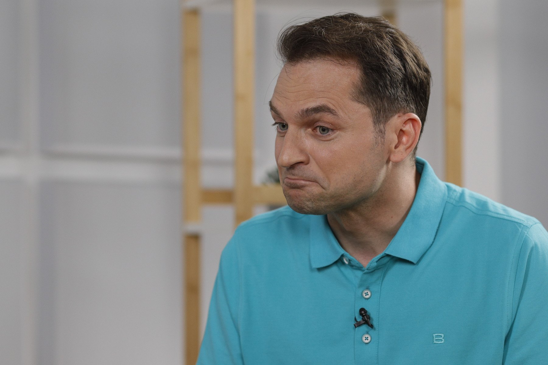 Sebastian Burduja, consilier onorific al premierului și fost candidat la funcția de ministru al Finanțelor, se află de zile bune în centrul unei controverse generate de declarațiile sale despre salariile bugetarilor