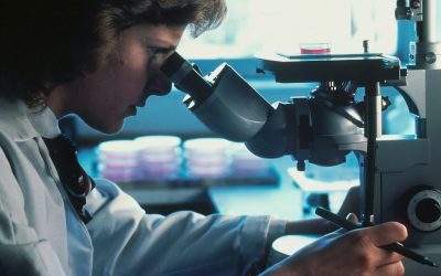 test-medical-cancer-microscop.jpg - Presa360