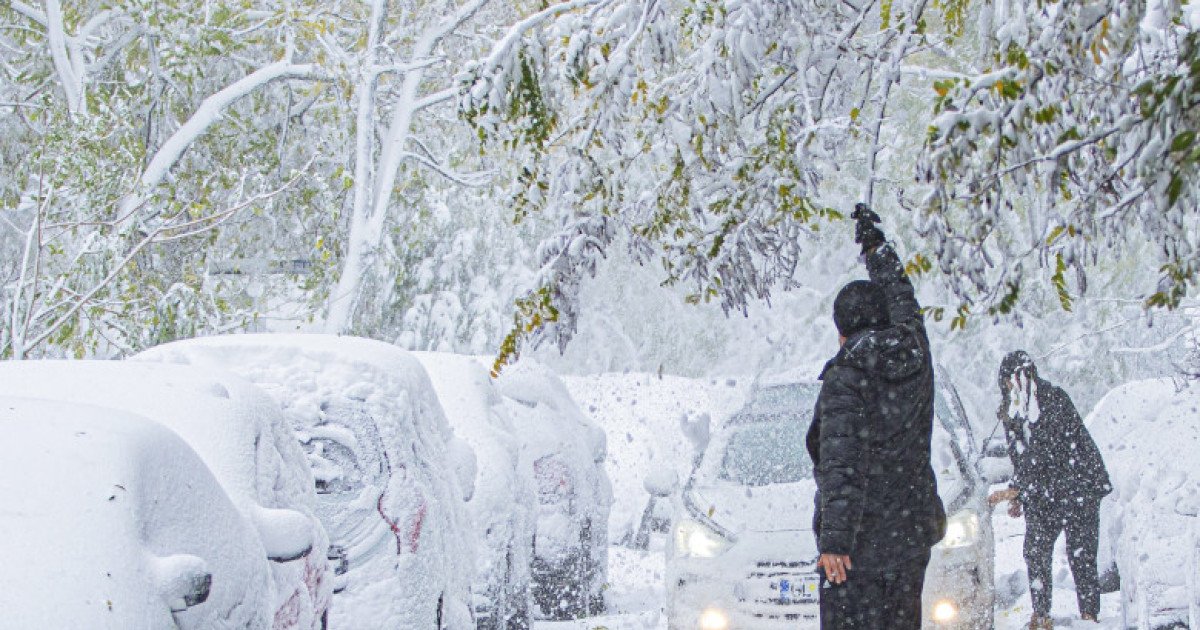 „ANM anunță un episod de iarnă extrem: cod portocaliu de ninsori și viscol”