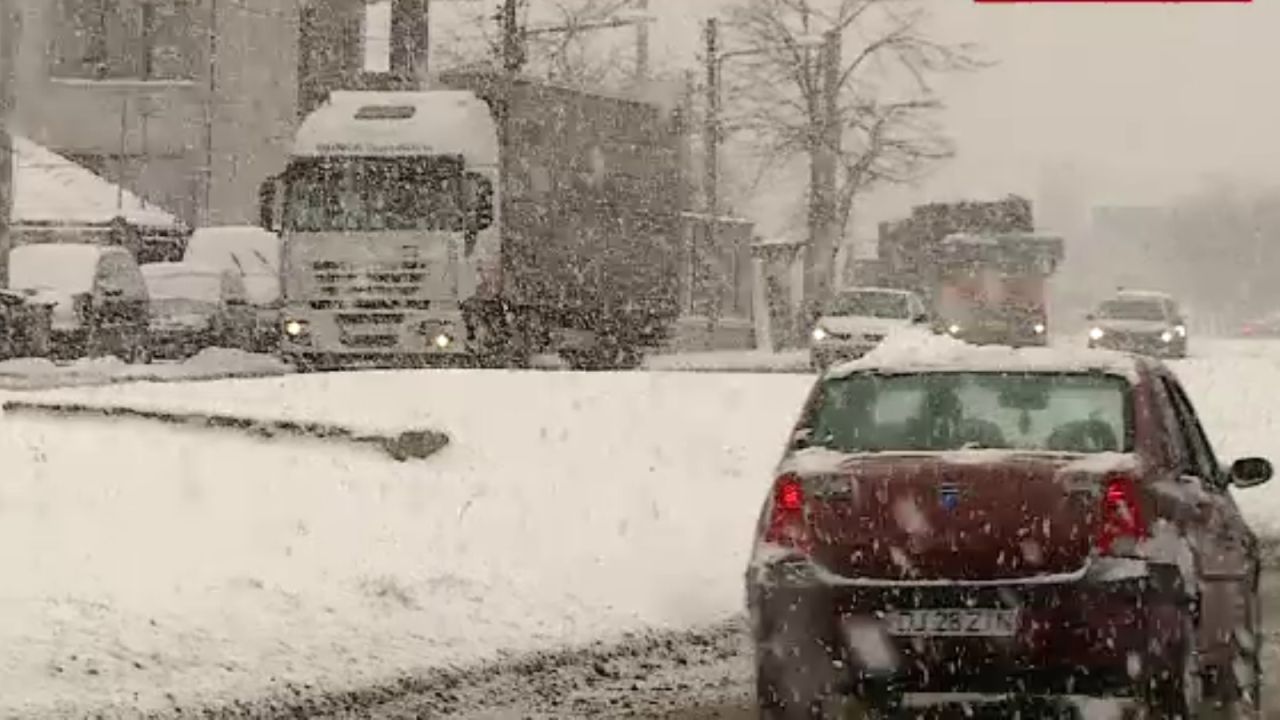 Viscolul și ninsorile abundente afectează sudul și estul țării: autoritățile sunt în alertă Județele din sudul, centrul și estul României se află sub Cod galben și portocaliu de viscol și ninsori abundente, iar stratul de zăpadă este așteptat să ajungă până la 50 de centimetri