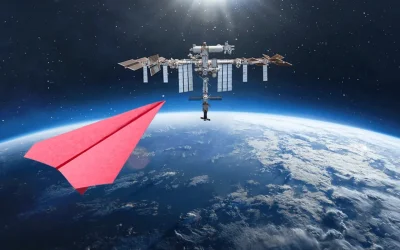 De ce poate un avion de hârtie lansat din Stația Spațială Internațională?