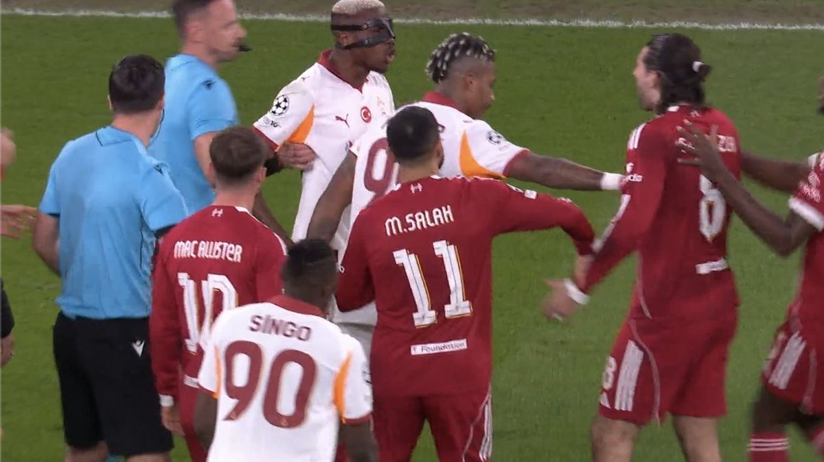 Liverpool a învârtit soarta dublei manşe cu Galatasaray, reușind să triumfe în partida de pe Anfield, scor 2-0, în UEFA Champions League, într-un meci caracterizat mai ales prin tensiune și incidente