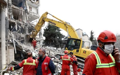 Negocieri tensionate și declarații contradictorii din Orientul Mijlociu: SUA și Iran oferă mesaje opuse despre posibile discuții pentru reluarea acordului nuclear Situația sudiraniană continuă să fie cea mai fierbinte temă pe scena diplomatică internațională, pe fondul afirmațiilor contradictorii venite dinspre Statele Unite și Iran privind intențiile de a relua negocierile pentru reinstaurarea acordului nuclear