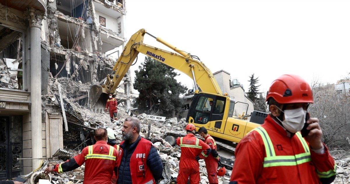 Negocieri tensionate și declarații contradictorii din Orientul Mijlociu: SUA și Iran oferă mesaje opuse despre posibile discuții pentru reluarea acordului nuclear Situația sudiraniană continuă să fie cea mai fierbinte temă pe scena diplomatică internațională, pe fondul afirmațiilor contradictorii venite dinspre Statele Unite și Iran privind intențiile de a relua negocierile pentru reinstaurarea acordului nuclear