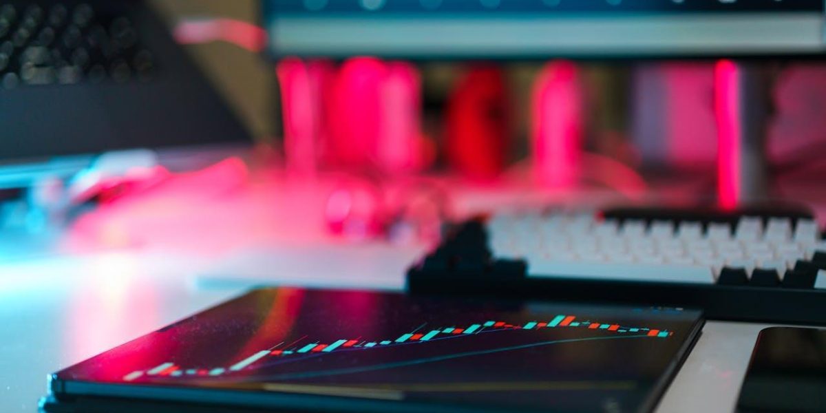 Când este momentul potrivit pentru a investi în acțiuni? Aceasta pare să fie întrebarea de o sută de milioane pentru orice investitor, de la cei la început de drum, până la marii profesioniști de pe Wall Street