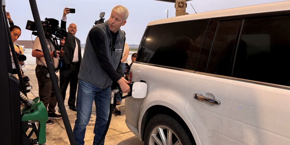 Prețurile la energie vor scădea după distrugerea capacității Iranului de a ataca petrolierele în Strâmtoarea Hormuz, avertizează Wright