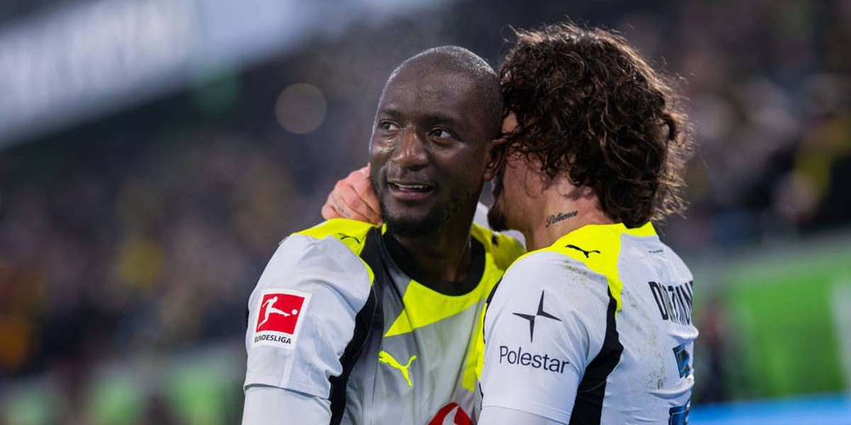 Borussia Dortmund primește astăzi vizita celor de la FC Augsburg într-un meci așteptat cu sufletul la gură, în cadrul etapei a 26-a din Bundesliga