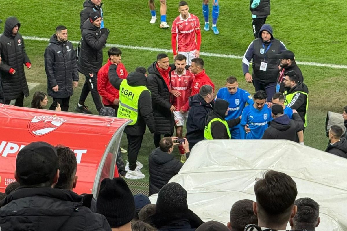 Victorie importantă pentru Universitatea Craiova în derby-ul cu Dinamo, dar pe teren s-au iscat conflicte Universitatea Craiova a obținut o victorie crucială în duelul cu Dinamo București, scor 1-0, pe Arena Națională, dar meciul a fost marcat de tensiuni și incidente între jucători