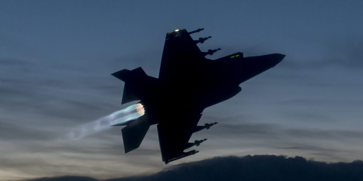 Iranul afirmă că a doborât un avion american F-35 considerat „indestructibil”