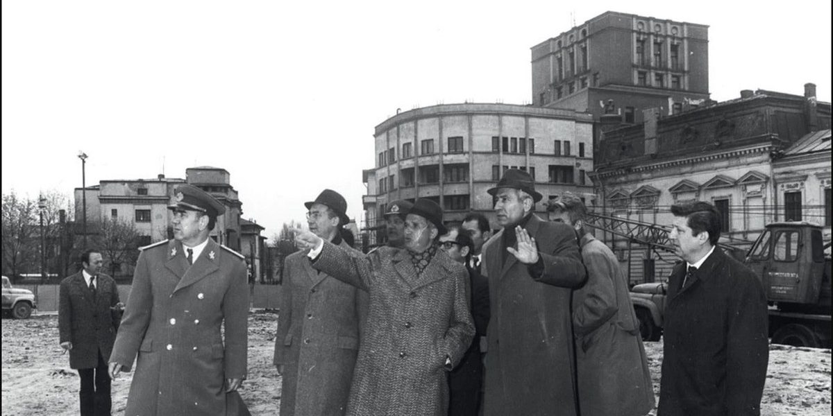 Ceaușescu, surprins de cutremurul din 1977, era la Tokyo?