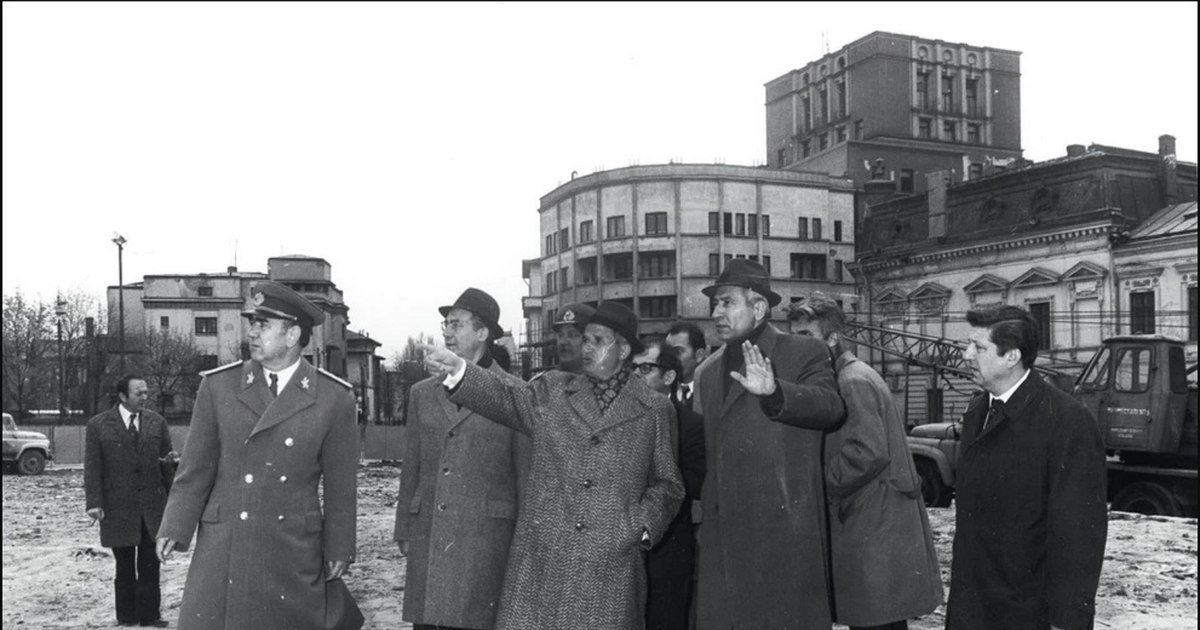 Ceaușescu, surprins de cutremurul din 1977, era la Tokyo?