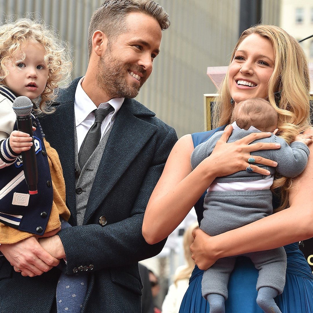 Blake Lively face o favoare fanilor săi: oferă imagini rare din viața de familie în timpul șederii în Marea Britanie Actrița Blake Lively, cunoscută pentru rolul din serialul „Gossip Girl”, a făcut un gest simplu, dar apreciat, pentru fanii săi, împărtășind imagini intime din viața sa de familie, în timpul unei șederi recente în Regatul Unit