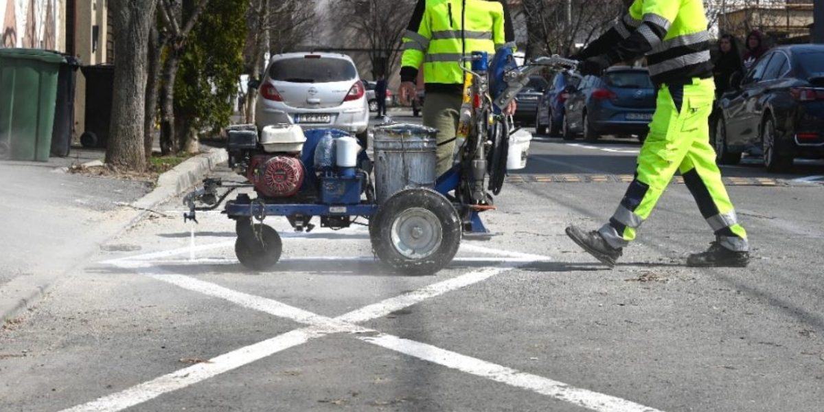 Primăria Sectorului 1 anunță un pas important spre ameliorarea traficului și a confortului locuitorilor prin amenajarea a aproape 200 de noi locuri de parcare de reședință în zona metropolitană