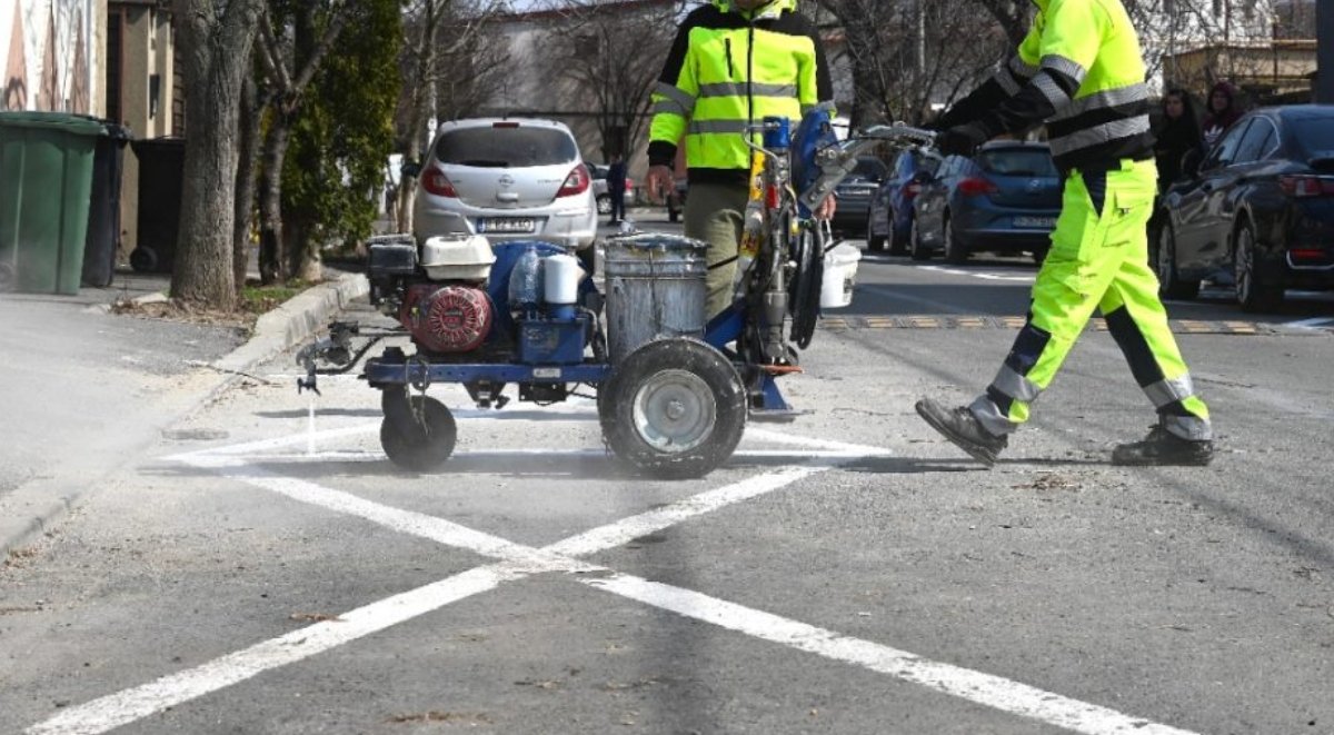 Primăria Sectorului 1 anunță un pas important spre ameliorarea traficului și a confortului locuitorilor prin amenajarea a aproape 200 de noi locuri de parcare de reședință în zona metropolitană