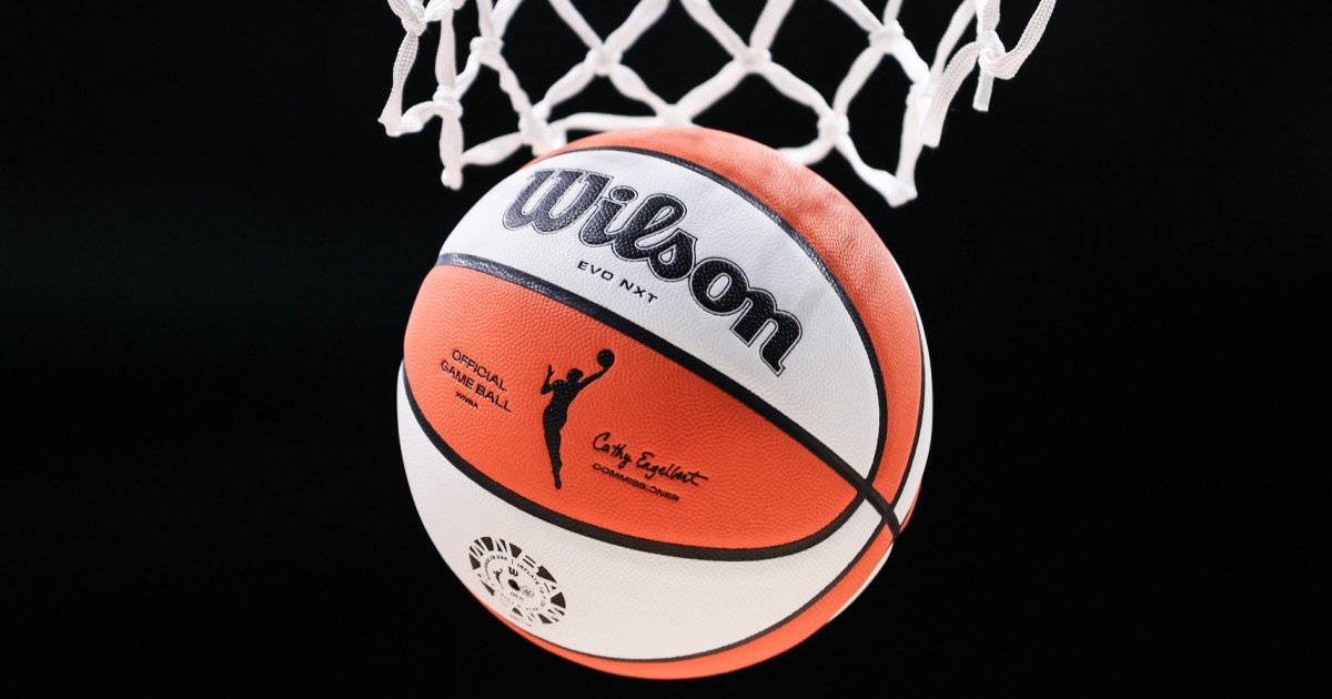 Negocierile dintre WNBA și WNBPA se adâncesc, iar termenul limită aproape expiră Discuțiile dintre conducerea Ligii de Baschet Feminin din Statele Unite (WNBA) și sindicatul jucătoarelor (WNBPA) sunt în impas