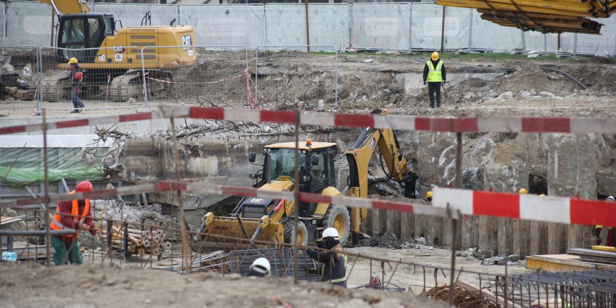 Continuă lucrările la Planșeul Unirii, una dintre cele mai importante proiecte de infrastructură din București, care promite să transforme radical zona centrală a capitalei