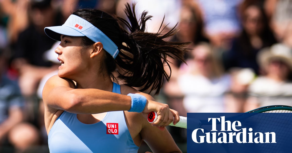 Emma Raducanu a reușit o victorie clară în prima sa rundă la Indian Wells, triumfând în fața jucătoarei ruse Anastasia Zakharova cu scorul de 6-1, 6-3