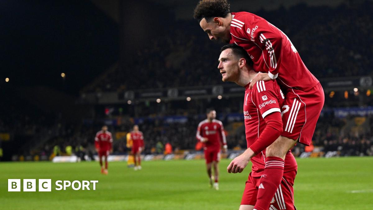 Liverpool a avansat în sferturile FA Cup după o victorie clară în a doua repriză împotriva lui Wolverhampton, păstrând astfel speranțele de a salva sezonul