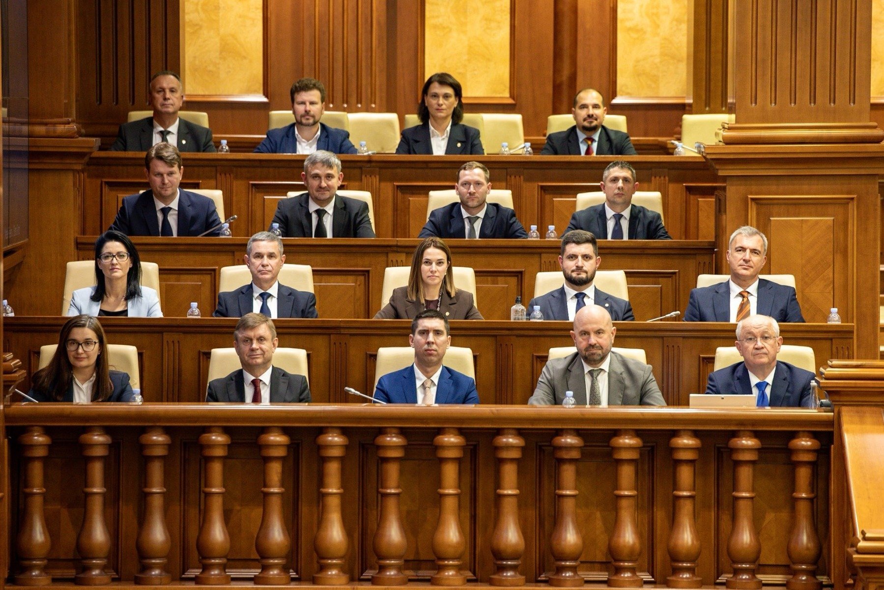 ​Premierul Republicii Moldova, Alexandru Munteanu, a făcut un apel de urgență către Uniunea Europeană, solicitând activarea Mecanismului de Protecție Civilă pentru a sprijini eforturile de combatere a unei crize tot mai acute de poluare a râului Nistru